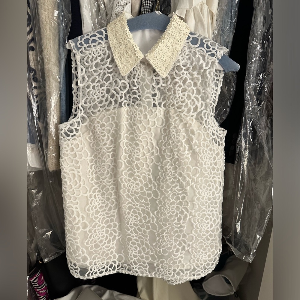 Kate Spade New York white sleeveless top with embellished collar